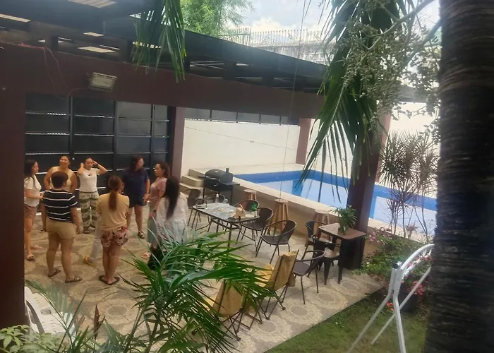 Villa Near T1 Airpor, Garden With 20m Pool Villa, Family & Group Event & Ktv Manila