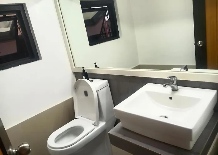 Near T1 Airpor, Garden With 20m Pool Villa, Family & Group Event & Ktv Manila