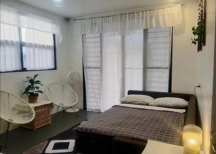 Near T1 Airpor, Garden With 20m Pool Villa, Family & Group Event & Ktv Manila