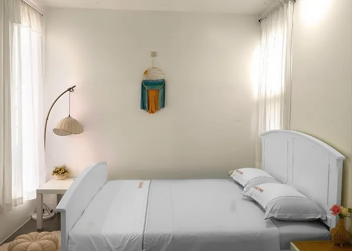 Near T1 Airpor, Garden With 20m Pool Villa, Family & Group Event & Ktv * Manila