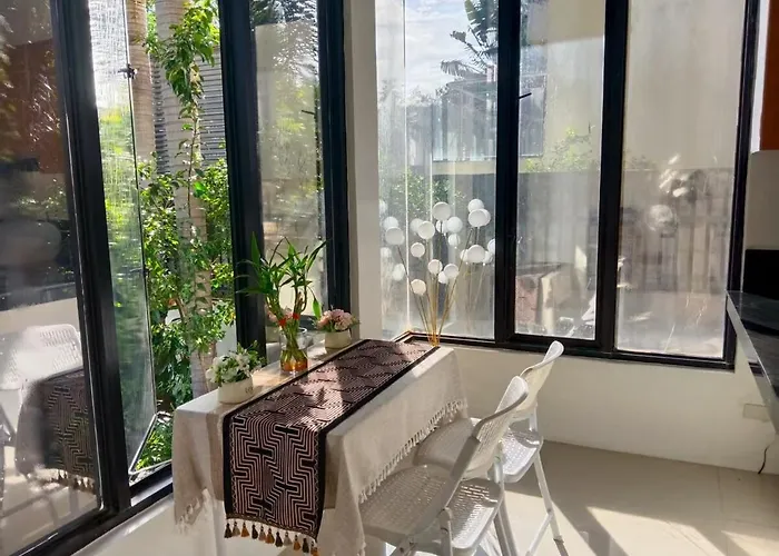 Near T1 Airpor, Garden With 20m Pool Villa, Family & Group Event & Ktv Villa Manila